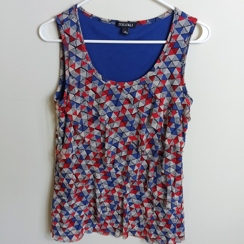 Roz & Ali Tank Top Womens Small Blue Red White Excellent Geometric Tiered Ruffle
